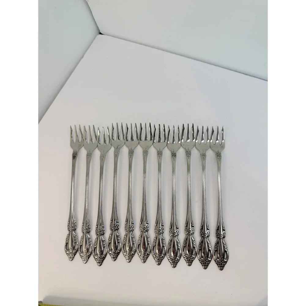 11 Oneida Raphael COCKTAIL FORKS Distinction Deluxe HH Stainless Flatware 6